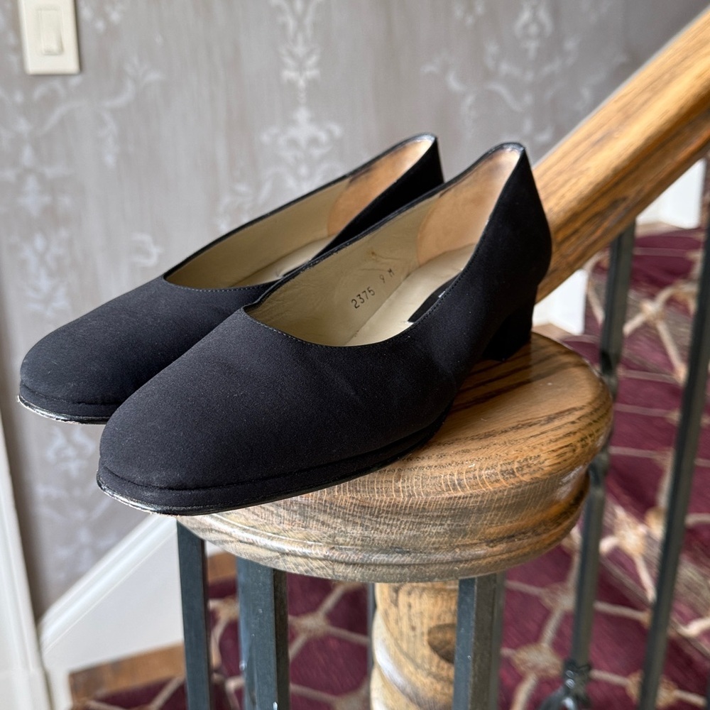EVAN PICONE 9 M ladies pump excellent condition black - Picture 10 of 10